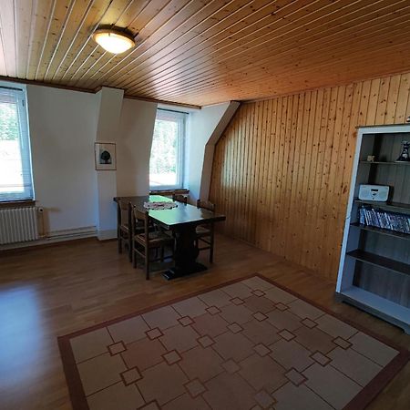 Maison D'Hotes De La Gare Montbovon Rom bilde