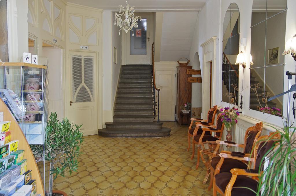 Maison D'Hotes De La Gare Montbovon Eksteriør bilde